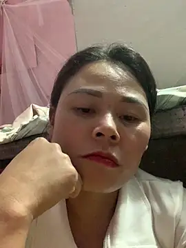 Snapshot of Helen-baby chatting on 04/25/26, 05:10 Helen-baby online show from 04/25/26, 05:10