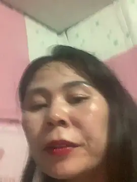 Snapshot of Helen-baby chatting on 04/29/26, 11:03 Helen-baby online show from 04/29/26, 11:03