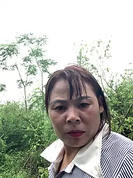 Snapshot of Helen-baby chatting on 05/12/26, 01:25 Helen-baby online show from 05/12/26, 01:25