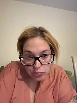 Snapshot of SecretRavenXO chatting on 05/15/26, 11:56 SecretRavenXO online show from 05/15/26, 11:56