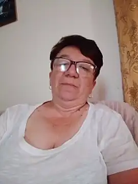 Snapshot of KetQueen101 chatting on 06/14/26, 01:02 KetQueen101 online show from 06/14/26, 01:02