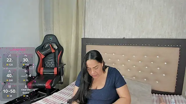Zoedeleon online show from 06/11/26, 07:23