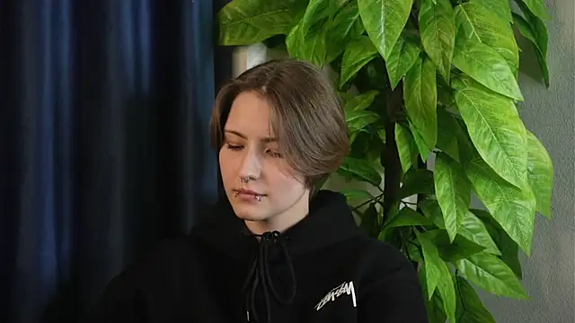 PalmiraHoyman online show from 04/24/26, 03:47