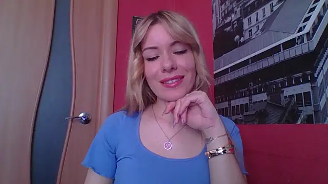Snapshot of Softy_Aura_ chatting on 05/07/26, 10:20 Softy Aura online show from 05/07/26, 10:20