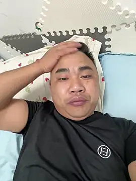 heren01 online show from 04/25/26, 07:11