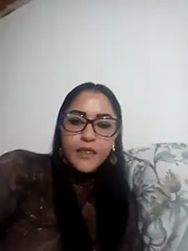 Snapshot of anita0123 chatting on 07/06/26, 01:35 anita0123 online show from 07/06/26, 01:35