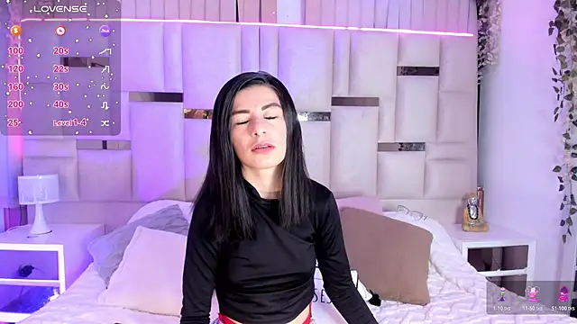 mariana  thompson online show from 07/15/26, 02:39