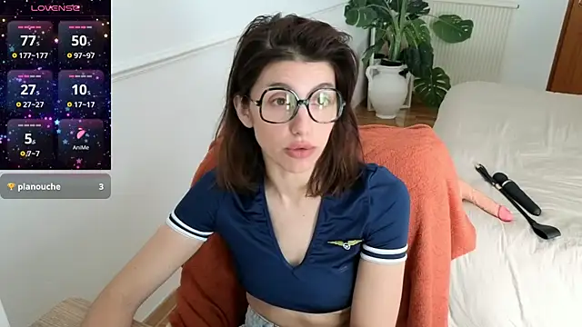 charlieangella online show from 05/07/26, 06:52