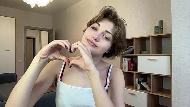 LinaFlamie online show from 06/08/26, 10:26