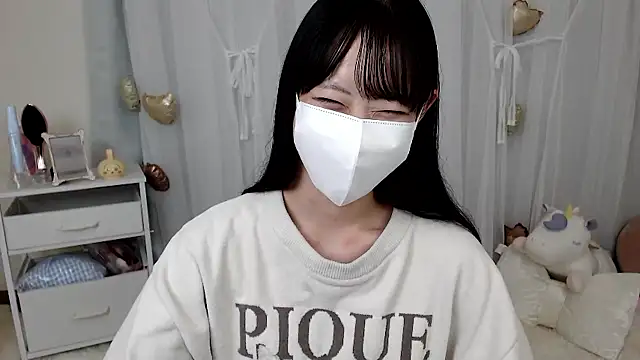 mii  tan online show from 04/28/26, 12:21