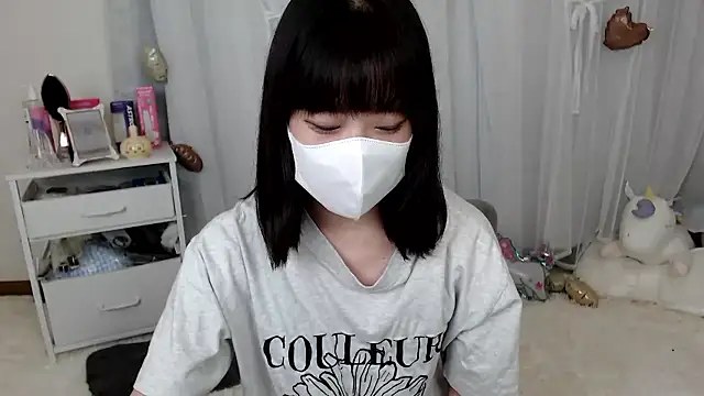 mii  tan online show from 06/06/26, 03:11