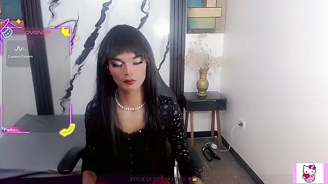 Snapshot of _emma_miller chatting on 07/10/26, 11:02 emma miller online show from 07/10/26, 11:02