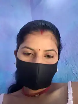 Snapshot of RUHI_1143 chatting on 06/22/26, 04:42 RUHI 1143 online show from 06/22/26, 04:42