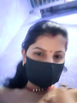 Snapshot of RUHI_1143 chatting on 06/26/26, 08:13 RUHI 1143 online show from 06/26/26, 08:13