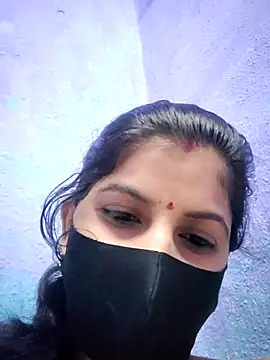 Snapshot of RUHI_1143 chatting on 06/27/26, 06:13 RUHI 1143 online show from 06/27/26, 06:13