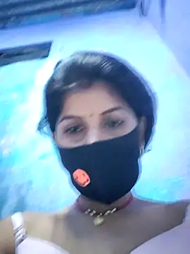 Snapshot of RUHI_1143 chatting on 07/02/26, 10:49 RUHI 1143 online show from 07/02/26, 10:49