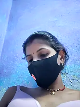 Snapshot of RUHI_1143 chatting on 07/03/26, 11:55 RUHI 1143 online show from 07/03/26, 11:55
