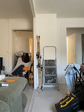 FRENCHBABY-BITCH online show from 04/24/26, 05:37