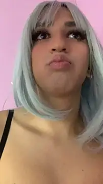 Snapshot of Leidy_Erome1 chatting on 05/18/26, 11:54 Leidy Erome1 online show from 05/18/26, 11:54