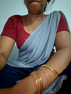 Tamil Hot HoneyBee online show from 06/25/26, 06:56