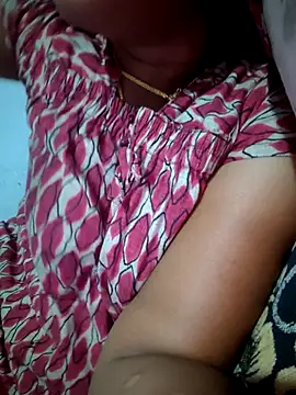 Tamil Hot HoneyBee online show from 08/05/26, 11:46