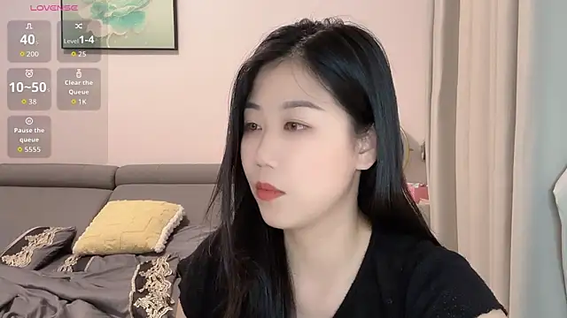 F-Yuwei online show from 05/26/26, 03:19
