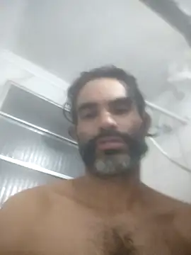 Snapshot of Leonildo2026 chatting on 05/06/26, 01:25 Leonildo2026 online show from 05/06/26, 01:25