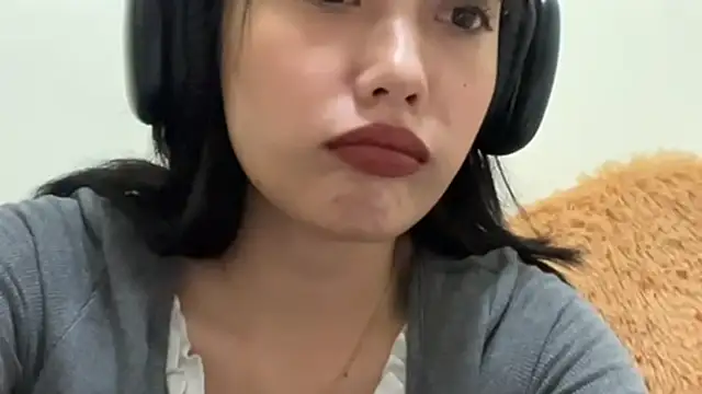 WilliemaeLourenco online show from 04/26/26, 10:24