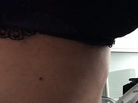 claraxloveuse online show from 06/05/26, 05:18