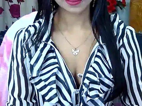 Snapshot of Alina_Nur chatting on 05/06/26, 10:15 Alina Nur online show from 05/06/26, 10:15