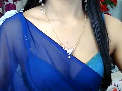 Snapshot of Alina_Nur chatting on 05/14/26, 02:35 Alina Nur online show from 05/14/26, 02:35