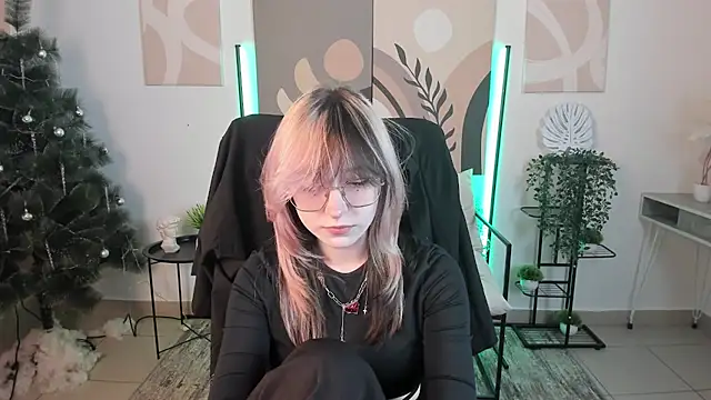 NyxCalderra online show from 05/04/26, 09:16