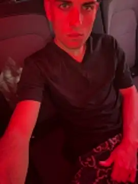 Milanese22 online show from 04/27/26, 10:46