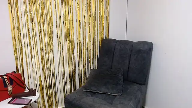 BlondeNatalia online show from 06/21/26, 08:17