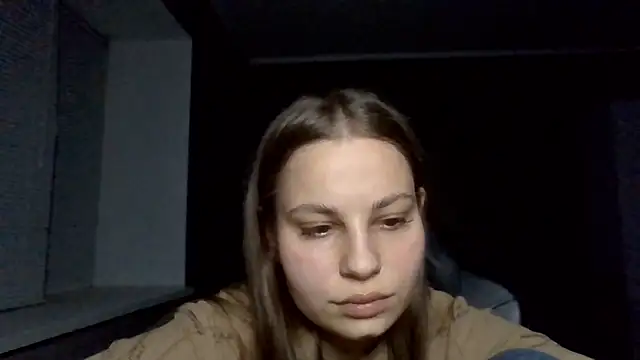  Linsyy ee  online show from 06/13/26, 07:56