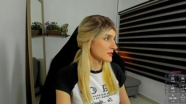 Jessica lisbon online show from 05/14/26, 08:37
