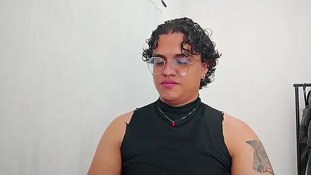 Snapshot of Diane_exotic chatting on 05/03/26, 01:22 Diane exotic online show from 05/03/26, 01:22