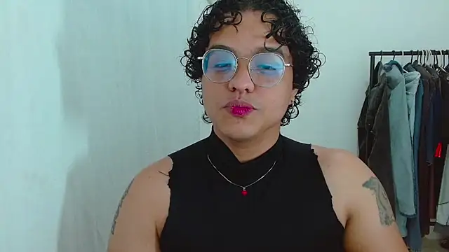 Snapshot of Diane_exotic chatting on 05/11/26, 11:02 Diane exotic online show from 05/11/26, 11:02