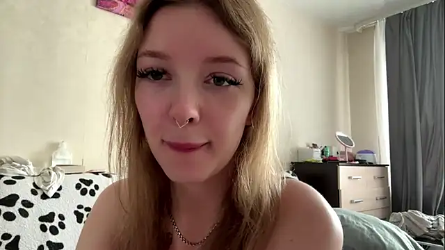 Snapshot of Elinthegreat chatting on 07/06/26, 09:39 Elinthegreat online show from 07/06/26, 09:39