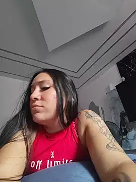 valeryrouse27 online show from 05/13/26, 08:38
