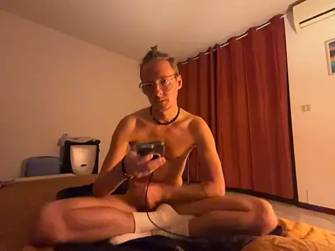 BlondieVelvet online show from 07/07/26, 07:23