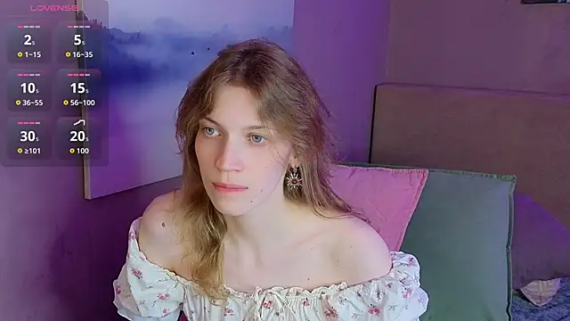Snapshot of Emily_Cartex chatting on 06/18/26, 05:41 Emily Cartex online show from 06/18/26, 05:41