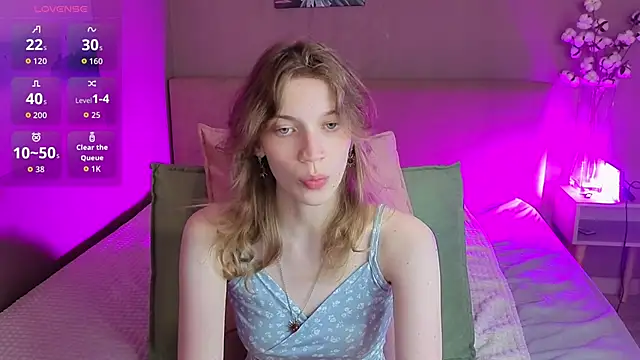 Snapshot of Emily_Cartex chatting on 06/27/26, 05:23 Emily Cartex online show from 06/27/26, 05:23