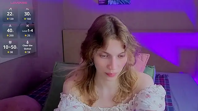 Snapshot of Emily_Cartex chatting on 07/12/26, 05:42 Emily Cartex online show from 07/12/26, 05:42