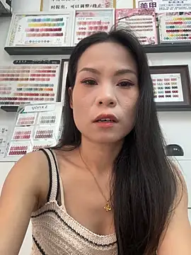 Snapshot of Xiaoyu-aa chatting on 06/03/26, 05:32 Xiaoyu-aa online show from 06/03/26, 05:32