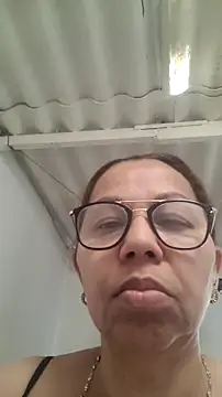 Snapshot of Ladymilf12 chatting on 06/21/26, 03:03 Ladymilf12 online show from 06/21/26, 03:03