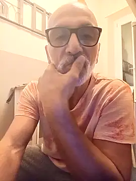 circusmale online show from 04/26/26, 08:17