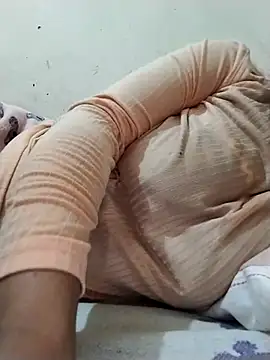 Zi90m online show from 04/28/26, 06:57