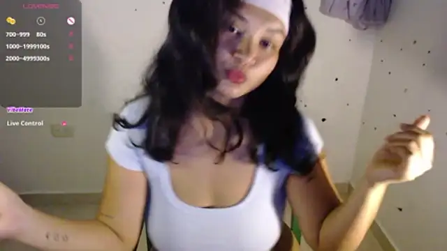 Lily     online show from 05/02/26, 12:59