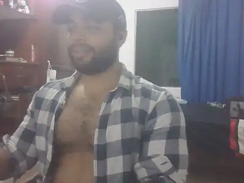 Snapshot of Bearmachin chatting on 05/01/26, 04:17 Bearmachin online show from 05/01/26, 04:17